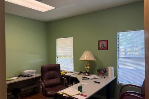 Commercial property in Plant City, Florida 330.36 sq.m. № 2210576 - photo 15