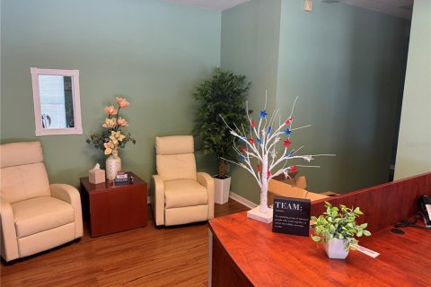 Commercial property in Plant City, Florida 330.36 sq.m. № 2210576 - photo 11