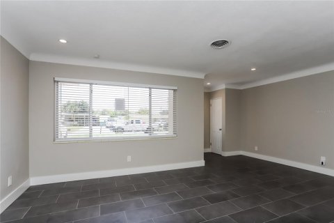 Casa en alquiler en Largo, Florida, 3 dormitorios, 154.4 m2 № 1851647 - foto 3