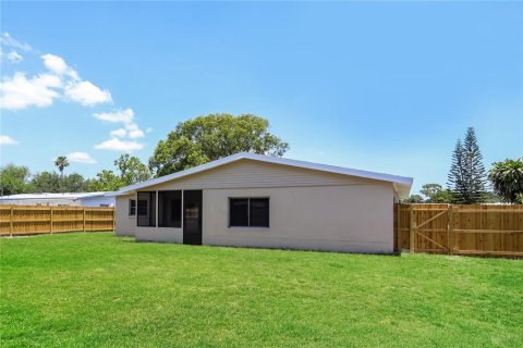 Casa en alquiler en Largo, Florida, 3 dormitorios, 154.4 m2 № 1851647 - foto 16