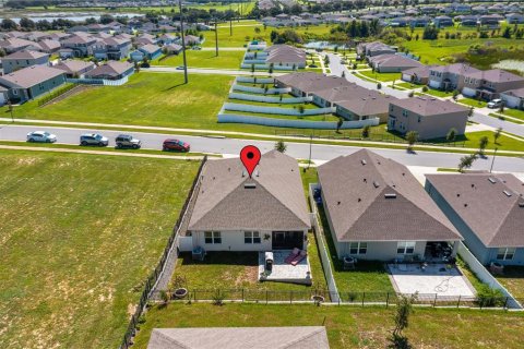 House in Clermont, Florida 3 bedrooms, 153.38 sq.m. № 1884237 - photo 2