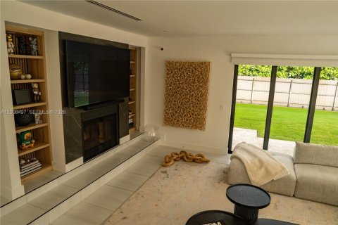 Villa ou maison à vendre à Pinecrest, Floride: 4 chambres, 306.02 m2 № 2073702 - photo 24
