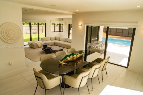 Villa ou maison à vendre à Pinecrest, Floride: 4 chambres, 306.02 m2 № 2073702 - photo 26