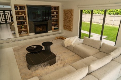 Villa ou maison à vendre à Pinecrest, Floride: 4 chambres, 306.02 m2 № 2073702 - photo 22