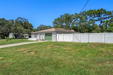 Villa ou maison à vendre à Spring Hill, Floride: 2 chambres, 124.12 m2 № 1905599 - photo 5
