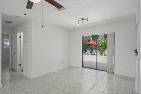 Villa ou maison à vendre à Spring Hill, Floride: 2 chambres, 124.12 m2 № 1905599 - photo 15