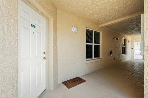 Condo in New Smyrna Beach, Florida, 2 bedrooms  № 1893922 - photo 7