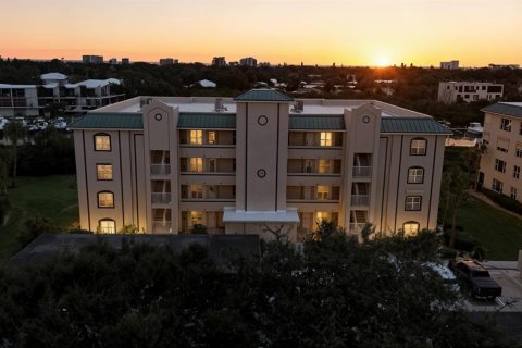 Condo in New Smyrna Beach, Florida, 2 bedrooms  № 1893922 - photo 3