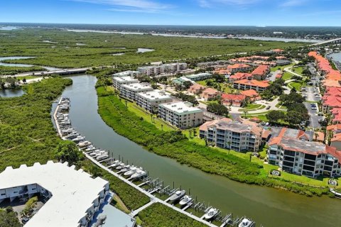 Condo in New Smyrna Beach, Florida, 2 bedrooms  № 1893922 - photo 5