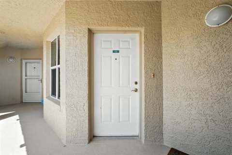 Condo in New Smyrna Beach, Florida, 2 bedrooms  № 1893922 - photo 6