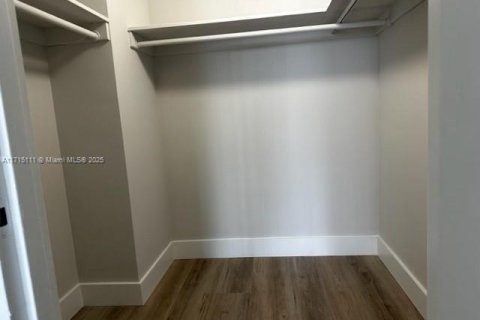 Condo in Miami Beach, Florida, 1 bedroom  № 1938323 - photo 22