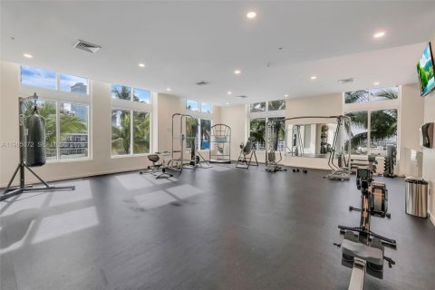 Condo in Miami, Florida, 3 bedrooms  № 2050864 - photo 30