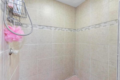 House in New Smyrna Beach, Florida 3 bedrooms, 178.37 sq.m. № 1806901 - photo 27