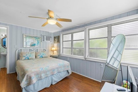 House in New Smyrna Beach, Florida 3 bedrooms, 178.37 sq.m. № 1806901 - photo 24