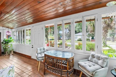 House in New Smyrna Beach, Florida 3 bedrooms, 178.37 sq.m. № 1806901 - photo 6