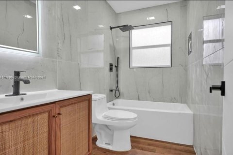 Villa ou maison à vendre à Miami, Floride: 3 chambres, 146.51 m2 № 1980466 - photo 6