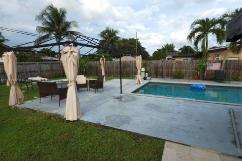 Villa ou maison à vendre à Plantation, Floride: 3 chambres, 125.6 m2 № 1931098 - photo 13