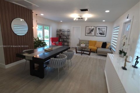Villa ou maison à vendre à Plantation, Floride: 3 chambres, 125.6 m2 № 1931098 - photo 3