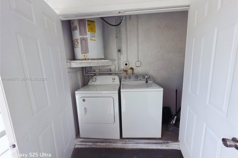 Снять в аренду кондоминиум в Майами, Флорида 2 спальни, 90.86м2, № 2002591 - фото 17