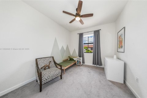 Touwnhouse à vendre à Hialeah, Floride: 3 chambres, 158.68 m2 № 1892074 - photo 28