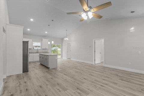 Villa ou maison à vendre à Bell, Floride: 3 chambres, 126.53 m2 № 1558280 - photo 11