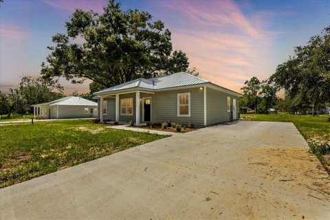 Villa ou maison à vendre à Bell, Floride: 3 chambres, 126.53 m2 № 1558280 - photo 1