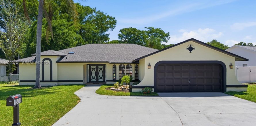 Casa en Hudson, Florida 3 dormitorios, 186.92 m2 № 2146461