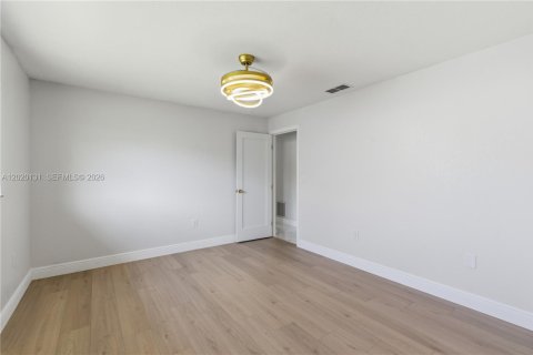 Casa en venta en Hudson, Florida, 3 dormitorios, 186.92 m2 № 2146461 - foto 17