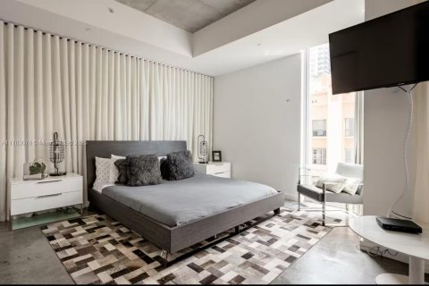 Снять в аренду кондоминиум в Майами, Флорида 1 спальня, 49.52м2, № 1958803 - фото 13