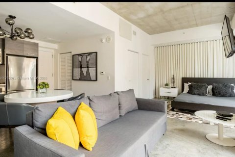 Снять в аренду кондоминиум в Майами, Флорида 1 спальня, 49.52м2, № 1958803 - фото 5