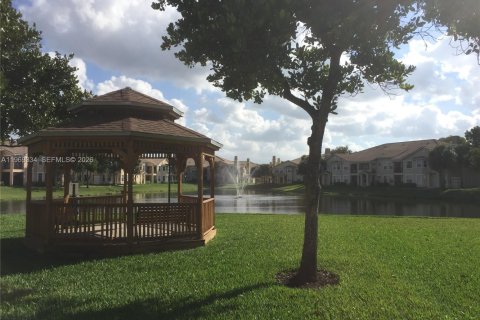 Condominio en venta en North Lauderdale, Florida, 2 dormitorios, 107.95 m2 № 2030189 - foto 21