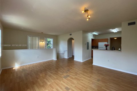 Condominio en venta en North Lauderdale, Florida, 2 dormitorios, 107.95 m2 № 2030189 - foto 3