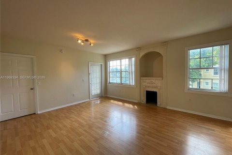 Condominio en venta en North Lauderdale, Florida, 2 dormitorios, 107.95 m2 № 2030189 - foto 6