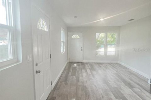 Apartamento en alquiler en Saint Petersburg, Florida, 1 dormitorio, 46.45 m2 № 1832710 - foto 5