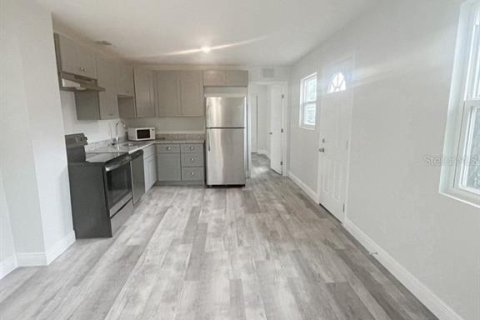 Apartamento en alquiler en Saint Petersburg, Florida, 1 dormitorio, 46.45 m2 № 1832710 - foto 3