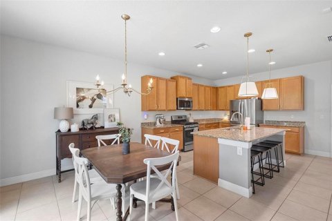 House in DeLand, Florida 5 bedrooms, 230.03 sq.m. № 1904851 - photo 15