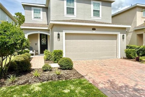 House in DeLand, Florida 5 bedrooms, 230.03 sq.m. № 1904851 - photo 1