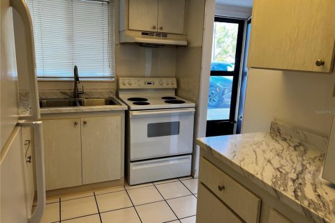Condo in Bradenton, Florida, 2 bedrooms  № 2108118 - photo 6