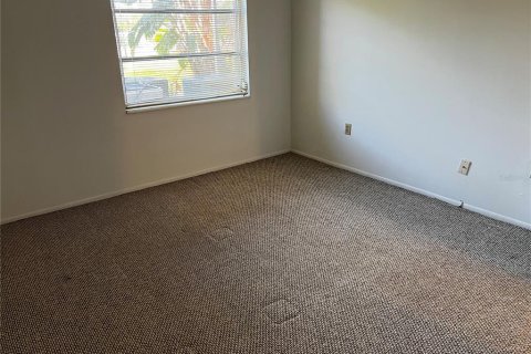 Condo in Bradenton, Florida, 2 bedrooms  № 2108118 - photo 15