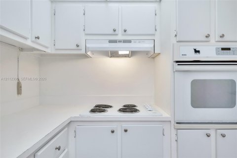 Copropriété à vendre à Miami Beach, Floride: 1 chambre, 89.37 m2 № 2432528 - photo 26