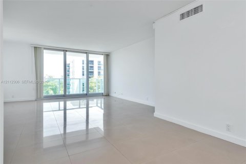 Copropriété à vendre à Miami Beach, Floride: 1 chambre, 89.37 m2 № 2432528 - photo 4