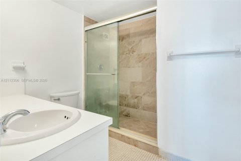 Copropriété à vendre à Miami Beach, Floride: 1 chambre, 89.37 m2 № 2432528 - photo 21