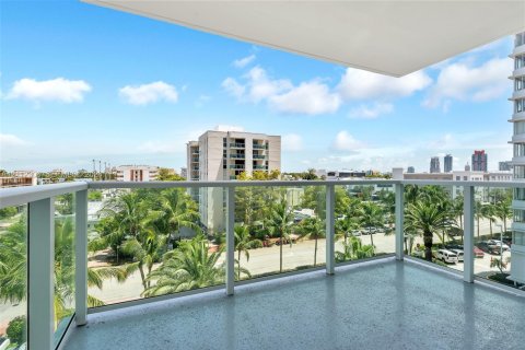 Condo à Miami Beach, Floride, 1 chambre  № 2432528