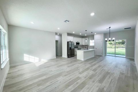 House in Citrus Springs, Florida 3 bedrooms, 142.05 sq.m. № 1535444 - photo 10
