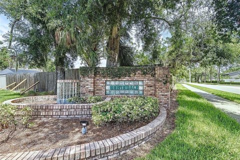 House in Tampa, Florida 4 bedrooms, 168.62 sq.m. № 1870473 - photo 11