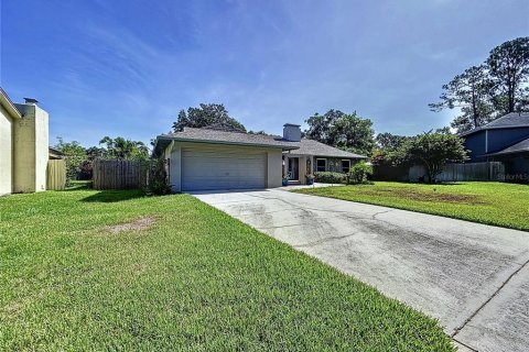 House in Tampa, Florida 4 bedrooms, 168.62 sq.m. № 1870473 - photo 12