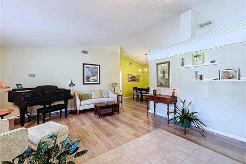 House in Tampa, Florida 4 bedrooms, 168.62 sq.m. № 1870473 - photo 18