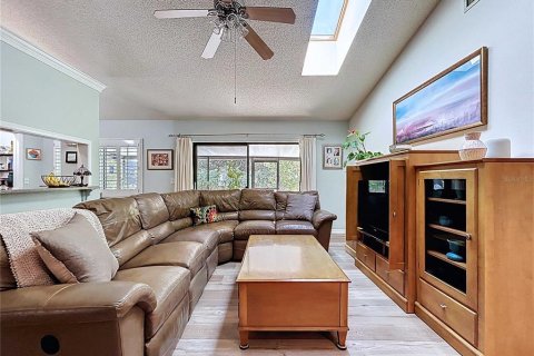House in Tampa, Florida 4 bedrooms, 168.62 sq.m. № 1870473 - photo 26