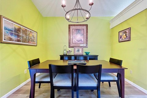 House in Tampa, Florida 4 bedrooms, 168.62 sq.m. № 1870473 - photo 23