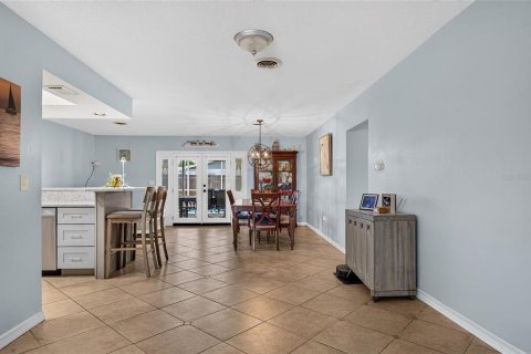 House in Venice, Florida 3 bedrooms, 147.16 sq.m. № 2151629 - photo 23